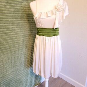 Tweeze White Party Dress Sz M